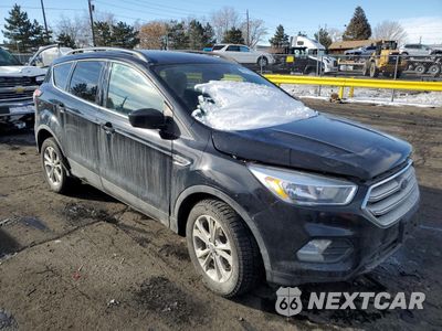 Czwarte zdjęcie samochodu z boku: 2018 FORD ESCAPE SE VIN:1FMCU9GD6JUD38474 - miniatura