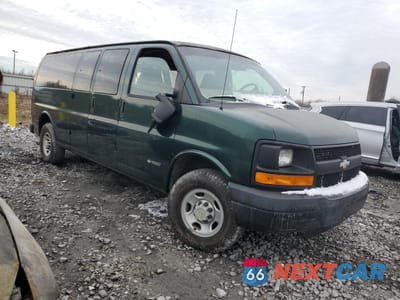 Czwarte zdjęcie samochodu z boku: 2005 CHEVROLET EXPRESS G3500 VIN:1GAHG39U651214586 - miniatura