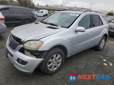 2004 MERCEDES-BENZ ML 350 4JGBB86E76A113754 - główne zdjęcie licytacji z USA - miniatura