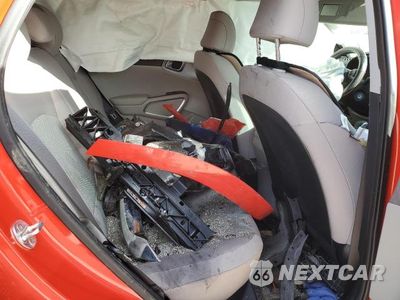 Zdjęcie 10 z 12 samochodu: 2022 KIA SOUL LX VIN:KNDJ23AU4N7166179 - miniatura