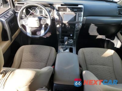 Zdjęcie 8 z 14 samochodu: 2015 TOYOTA 4RUNNER SR VIN:JTEBU5JR6F5263205 - miniatura