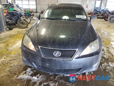 Piąte zdjęcie samochodu w środku: 2006 LEXUS IS 350 VIN:JTHBE262665002389 - miniatura