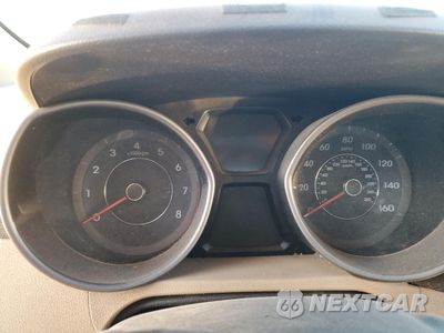 Zdjęcie 9 z 13 samochodu: 2013 HYUNDAI ELANTRA GLS VIN:5NPDH4AE9DH194922 - miniatura