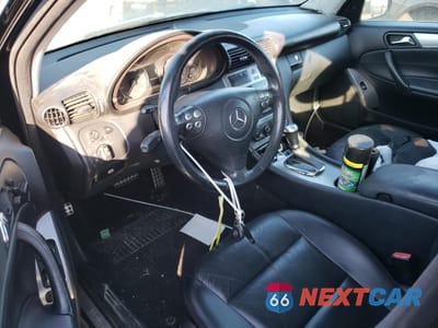 Zdjęcie 8 z 12 samochodu: 2005 MERCEDES-BENZ C 230K SPORT SEDAN VIN:WDBRF40J05F715420 - miniatura