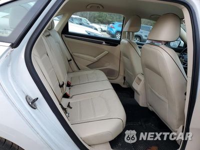 Zdjęcie 10 z 13 samochodu: 2017 VOLKSWAGEN PASSAT R-LINE VIN:1VWDT7A38HC000216 - miniatura