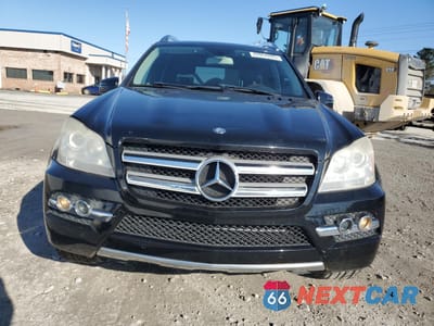 Piąte zdjęcie samochodu w środku: 2011 MERCEDES-BENZ GL 450 4MATIC VIN:4JGBF7BE0BA728015 - miniatura