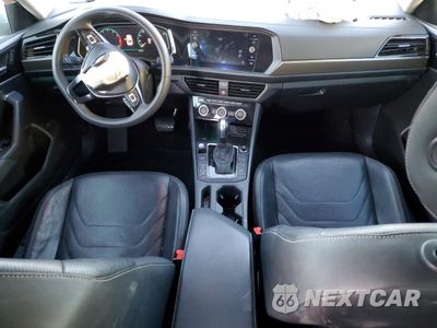 Zdjęcie 8 z 15 samochodu: 2020 VOLKSWAGEN JETTA SEL PREMIUM VIN:3VWGB7BU6LM071512 - miniatura
