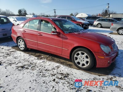 Czwarte zdjęcie samochodu z boku: 2005 MERCEDES-BENZ C 240 VIN:WDBRF61J35F571680 - miniatura