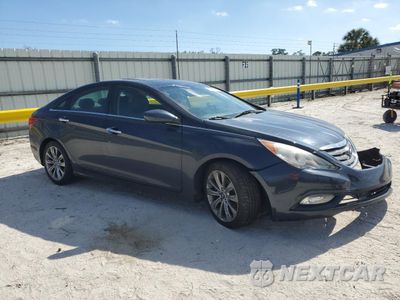 Czwarte zdjęcie samochodu z boku: 2013 HYUNDAI SONATA SE VIN:5NPEC4AC3DH505715 - miniatura