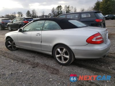 Drugie zdjęcie samochodu z przodu: 2005 MERCEDES-BENZ CLK 320 VIN:WDBTK65J35F121250 - miniatura