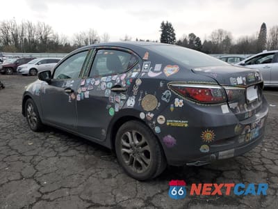 Drugie zdjęcie samochodu z przodu: 2018 TOYOTA YARIS IA VIN:3MYDLBYV4JY330396 - miniatura