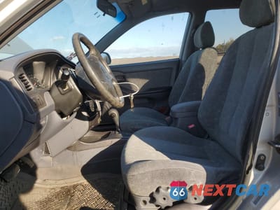 Zdjęcie 7 z 12 samochodu: 2002 HYUNDAI ELANTRA GLS VIN:KMHDN45D82U375843 - miniatura