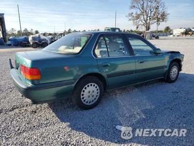 Trzecie zdjęcie samochodu z tyłu: 1993 HONDA ACCORD LX VIN:JHMCB7659PC038806 - miniatura