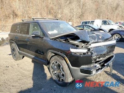 Czwarte zdjęcie samochodu z boku: 2025 RIVIAN R1S ADVENTURE VIN:7PDSGBBA2SN050841 - miniatura