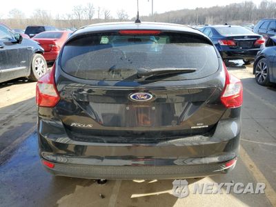 Zdjęcie 6 z 12 samochodu: 2014 FORD FOCUS SE VIN:1FADP3K25EL116237 - miniatura