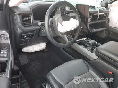 Zdjęcie 8 z 14 samochodu: 2023 FORD F150 LIGHTNING PRO VIN:1FTVW1EV6PWG42762 - miniatura
