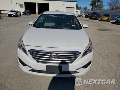 Piąte zdjęcie samochodu w środku: 2017 HYUNDAI SONATA SE VIN:5NPE24AF0HH555443 - miniatura