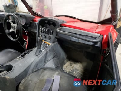 Piąte zdjęcie samochodu w środku: 2014 CAN-AM COMMANDER 1000 XT VIN:3JBKKHP17EJ000408 - miniatura