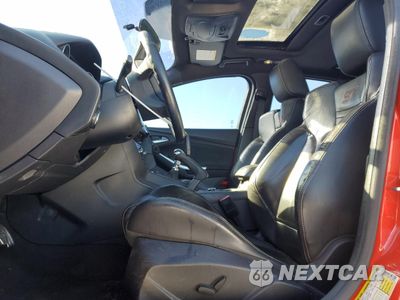 Zdjęcie 7 z 14 samochodu: 2014 FORD FOCUS ST VIN:1FADP3L96EL370888 - miniatura