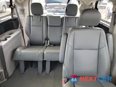 Zdjęcie 10 z 17 samochodu: 2011 VOLKSWAGEN ROUTAN SE VIN:2V4RW3DG2BR789605 - miniatura