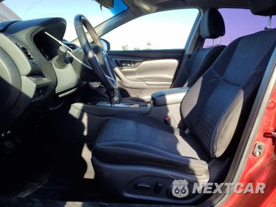 Zdjęcie 7 z 16 samochodu: 2017 NISSAN ALTIMA 2.5 VIN:1N4AL3AP7HC277849 - miniatura