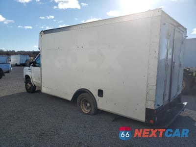 Drugie zdjęcie samochodu z przodu: 2016 FORD ECONOLINE E350 SUPER DUTY CUTAWAY VAN VIN:1FDWE3FL1GDC39439 - miniatura