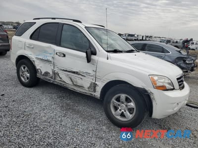 Czwarte zdjęcie samochodu z boku: 2008 KIA SORENTO EX VIN:KNDJD735485802848 - miniatura