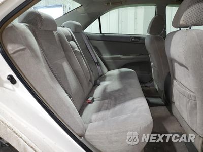 Zdjęcie 10 z 12 samochodu: 2004 TOYOTA CAMRY LE VIN:4T1BF32KX4U070154 - miniatura