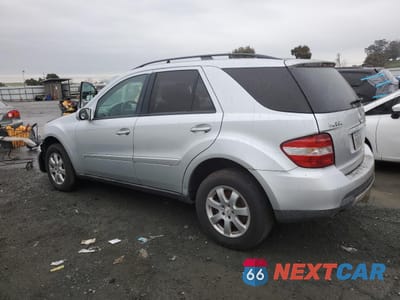 Drugie zdjęcie samochodu z przodu: 2004 MERCEDES-BENZ ML 350 VIN:4JGBB86E76A113754 - miniatura