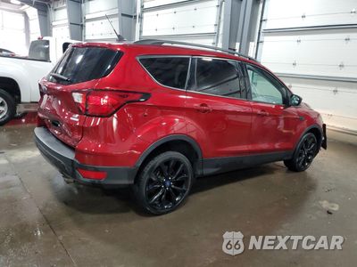 Trzecie zdjęcie samochodu z tyłu: 2019 FORD ESCAPE SE VIN:1FMCU0GD9KUC27754 - miniatura