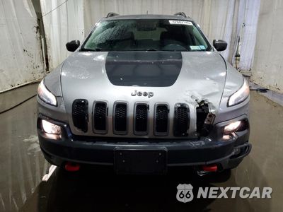 Piąte zdjęcie samochodu w środku: 2015 JEEP CHEROKEE TRAILHAWK VIN:1C4PJMBS3FW779935 - miniatura