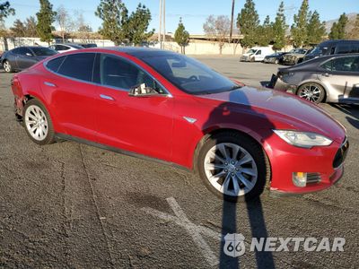 Czwarte zdjęcie samochodu z boku: 2015 TESLA MODEL S 70 VIN:5YJSA1S17FF100429 - miniatura