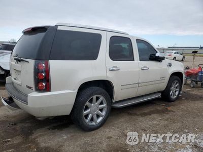 Trzecie zdjęcie samochodu z tyłu: 2010 GMC YUKON DENALI VIN:1GKUKEEF4AR283221 - miniatura