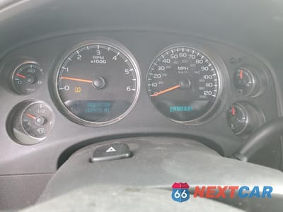 Zdjęcie 9 z 13 samochodu: 2008 CHEVROLET SUBURBAN K1500 LS VIN:1GNFK16328J221110 - miniatura