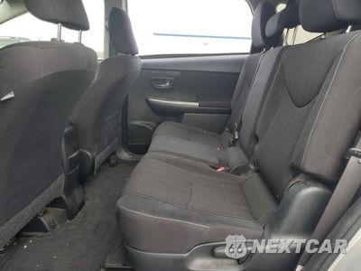 Zdjęcie 10 z 11 samochodu: 2015 TOYOTA PRIUS V VIN:JTDZN3EU7FJ018312 - miniatura