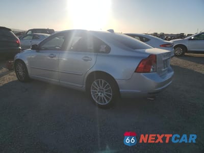 Drugie zdjęcie samochodu z przodu: 2011 VOLVO S40 T5 VIN:YV1672MSXB2536419 - miniatura