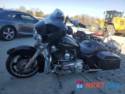 Trzecie zdjęcie samochodu z tyłu: 2011 HARLEY-DAVIDSON FLHX VIN:1HD1KBM18BB660578 - miniatura