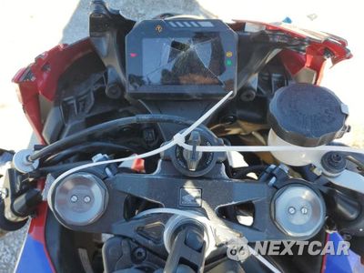 Zdjęcie 7 z 9 samochodu: 2024 HONDA CBR1000 RA VIN:JH2SC7750RK700183 - miniatura