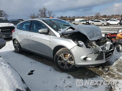 Czwarte zdjęcie samochodu z boku: 2014 FORD FOCUS SE VIN:1FADP3K21EL418074 - miniatura