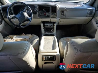 Zdjęcie 8 z 13 samochodu: 2001 GMC YUKON XL K1500 VIN:3GKFK16T31G221718 - miniatura