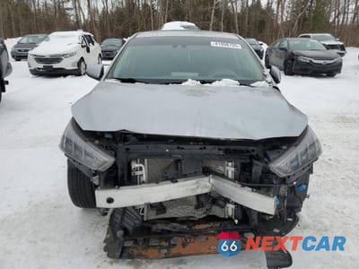 Piąte zdjęcie samochodu w środku: 2021 HYUNDAI IONIQ SE VIN:KMHC65LD9MU261287 - miniatura