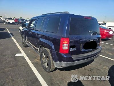 Trzecie zdjęcie samochodu z tyłu: 2015 JEEP PATRIOT LATITUDE VIN:1C4NJRFB9FD271933 - miniatura