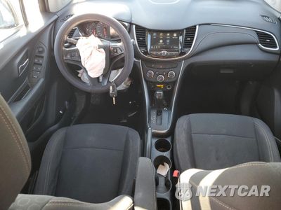 Zdjęcie 8 z 13 samochodu: 2019 CHEVROLET TRAX LS VIN:3GNCJKSB8KL209326 - miniatura