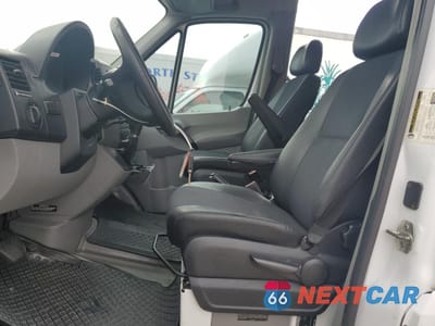 Zdjęcie 7 z 14 samochodu: 2015 MERCEDES-BENZ SPRINTER 2500 VIN:WDZPE8DC0F5965696 - miniatura