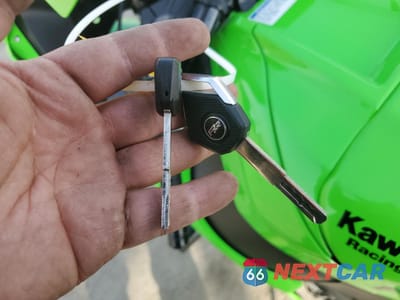 Zdjęcie 8 z 10 samochodu: 2021 KAWASAKI ZX1002 N VIN:JKBZXVN11MA000094 - miniatura