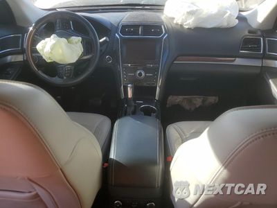 Zdjęcie 8 z 15 samochodu: 2018 FORD EXPLORER PLATINUM VIN:1FM5K8HTXJGB64597 - miniatura