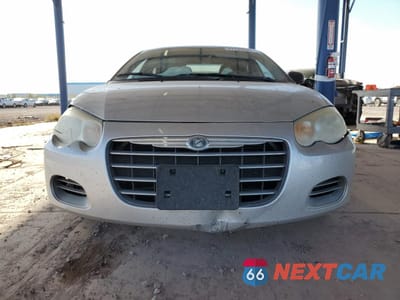 Piąte zdjęcie samochodu w środku: 2004 CHRYSLER SEBRING LX VIN:1C3EL46X04N311756 - miniatura