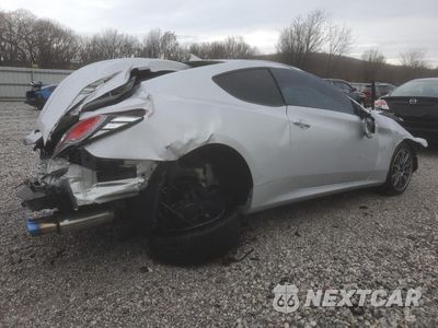 Trzecie zdjęcie samochodu z tyłu: 2014 HYUNDAI GENESIS COUPE 3.8L VIN:KMHHU6KJ3EU119110 - miniatura