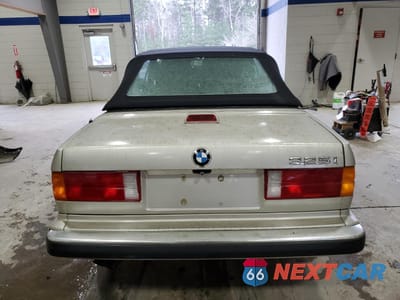 Zdjęcie 6 z 14 samochodu: 1987 BMW 325 I VIN:WBABB1307H8270504 - miniatura