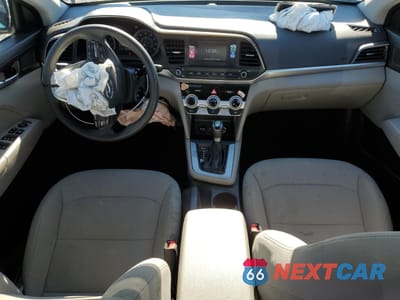 Zdjęcie 8 z 14 samochodu: 2019 HYUNDAI ELANTRA SE VIN:5NPD74LF5KH496939 - miniatura